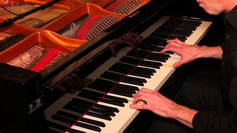  The Well-Tuned Piano: Een Reis Door Tonaliteit en Tekstuur